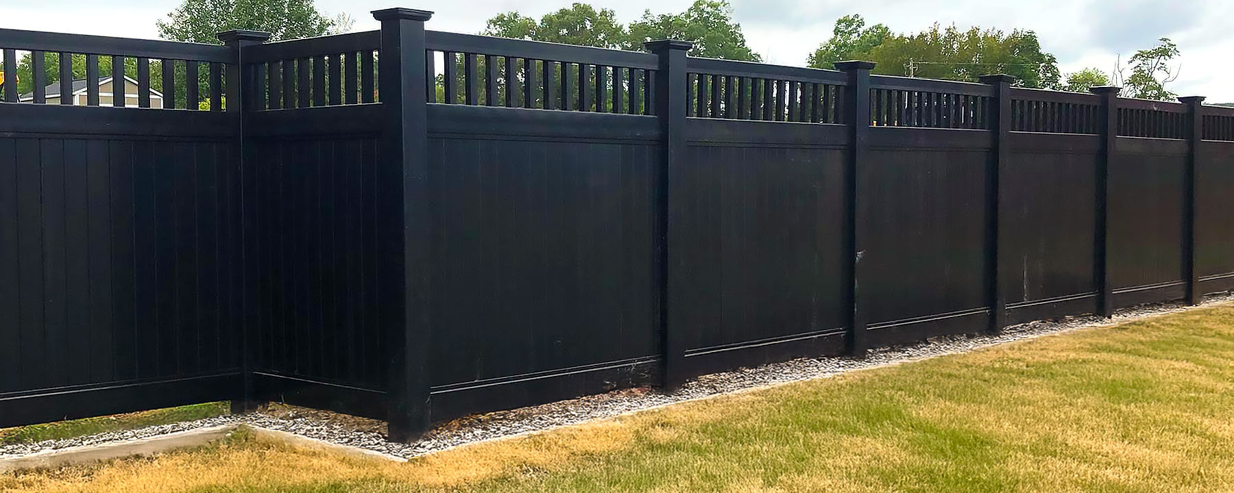 Picket Top Privacy fence
